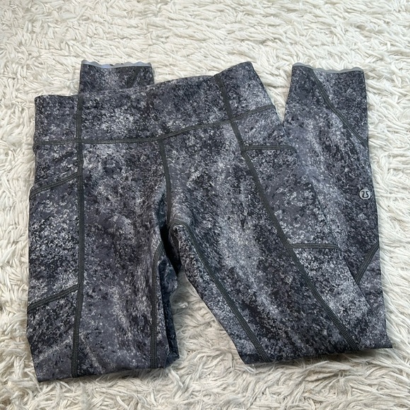 Lululemon Tight Stuff Tight II Area Ice Grey - Picture 1 of 6